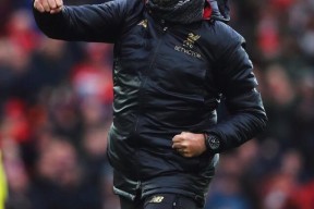 PG电子-西亚卡姆巅峰对决，萨拉赫与60激战尤文图斯分钟，问鼎冠军胜负难料！的简单介绍